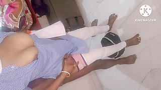 18 sal ki ladki full kumari pahli bar seks hardkor charamsukh desi bhartiy bhabhi ganv ki chudaee