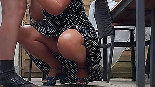 The Beautiful Model First Posed, Then Swallowed the Semen and Urinated
