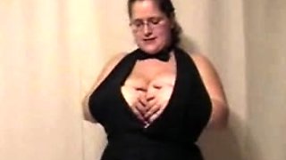 Amateur brunette ariana marie solo toying