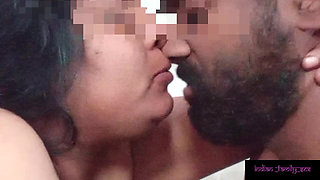 Indian Stepmom Kissing and Fucking