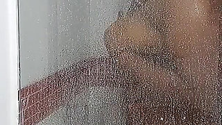 I Love Seeing My Stepsister's Naked Body