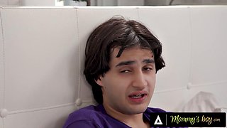 Littleoralandie as Perfect Stepmom Annie King Takes Stepson Elias Cashs Deep Throat Blow