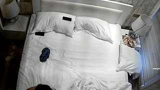 Hot amateur hidden cam