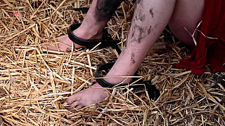 Hexenfest Two Maids Naked in Court to Be Punished