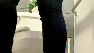 BBW Big Butt in Bathrooms