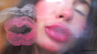 Autumn Seduction Shiny Bronze Red Kisses with Tongue