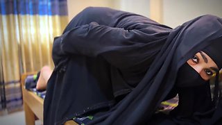 Muslim Arab Milf Unsatisfied Aunty Gets Rough Anal Fucked When Stepuncle Go To Next Room!