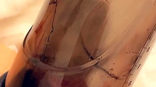 Big boob brunette masturbates on webcam