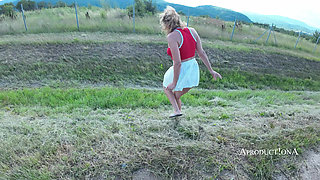 10h Road Trip with Julia North