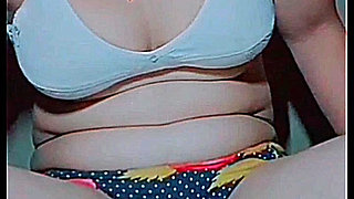 A lot of girls love to go viral but it's not an easy thing. That's why some girls use shortcuts. This Desi Nude V of a Girl