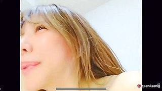 Erotic live chat with cute beautiful girl