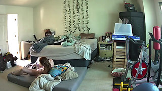 Hot MILF gets caught squirting