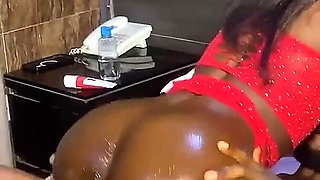 Unscripted Amateur Fuck - Real Passion, No Condom, Creampie Inside