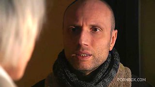 Wet Bitch At The Beach - Pissvids