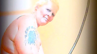 Nasty Ho Ass Fucking the Plundger and Squirting Under