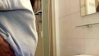 BBW belly wobbling shower mature German