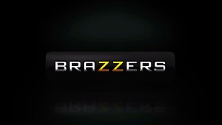 Hump and Splash the Nurse / Brazzers
