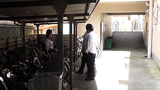 Omege japanese girl with big boobs on cams