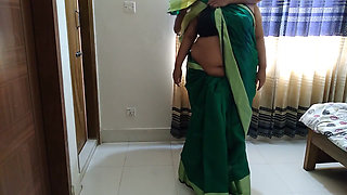 Desi Super Hot Stepaunty Fucked by Neighbor While Wearing Saree - Huge Fuck & Cum