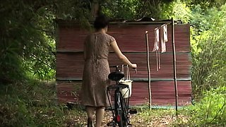 Close up MiLF getting it in the ass