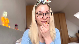 How to Tell Her About Your Micro Size!