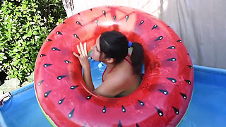 Watermelon Swimring Outdoors Pool Ride - Bunny Looner
