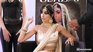 Rebecca Volpetti's Wild Passion in a Sizzling Live Show