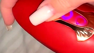 lick my pussy please!