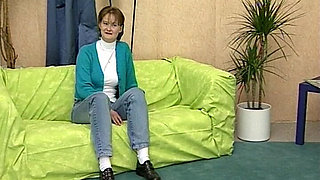Stefanie Masturbates on Camera for the First Time.