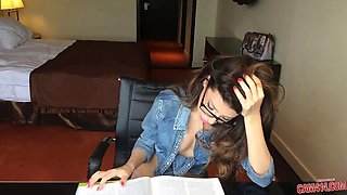 Nerdy Shemale Fingers Her Pussy
