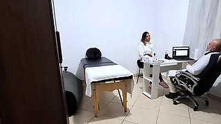 A MILF gets fingered by the proctologist during an anal