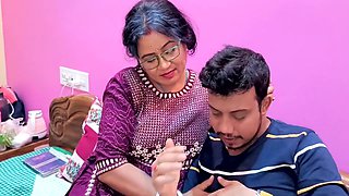 Jab Aged Teacher Ko Sara Hua Pussy Fuck Karte Hain Koi Student 18+,, Thokta Hain Apne Big Penis Se