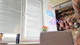 This large amateur cam girl has some very big boobs