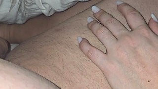 Step sister saw step brother big dick in bed naked and handjob his dick