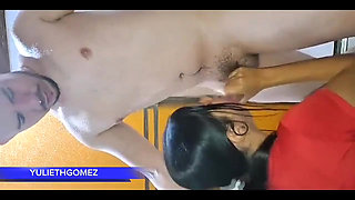 At the Gym I Give My Stepfather a Great Blowjob While the Trainer Is Watching Us ( Casero Real)