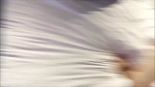 il baise fort sa belle chienne soumise