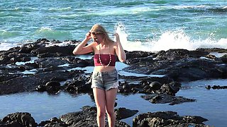 Blonde emo amateur solo masturbation