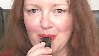 Foggy Lady in Red, vaping
