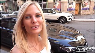 Blonde Bombshell Candee Licious Wants A Facial