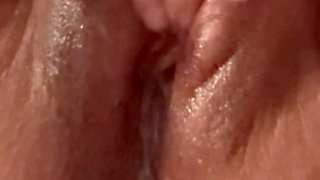 Wet squirting clit play