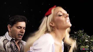 Stacey Is Relentless When It Regarding Fucking Hard And Having Several Strong Orgasms