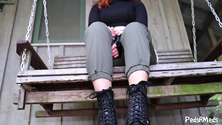 Peaches Giantess Kim Showing off Her Boots