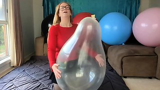 Lovely Blonde With Tight Pussy Masturbate Solo