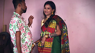 Step son ke samne hi uski step mother ko chod diya