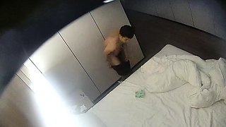Horny fat arab housewife fingered on amateur hidden cam