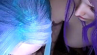 Two girls with brightly colored hair double blowjob : 3D Porn