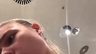 Jucielussie horny in changing room