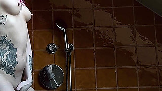 Shower Room XXX 2 - Pussy Eating, Pierced Cock Sucking and Cumswap