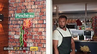 Brazzers - stunning Kira Noir runs away bland bf for a steamy encounter with a hot waiter