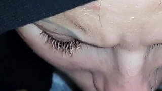 I Held Her Face with My Knees and Cum in Her Mouth